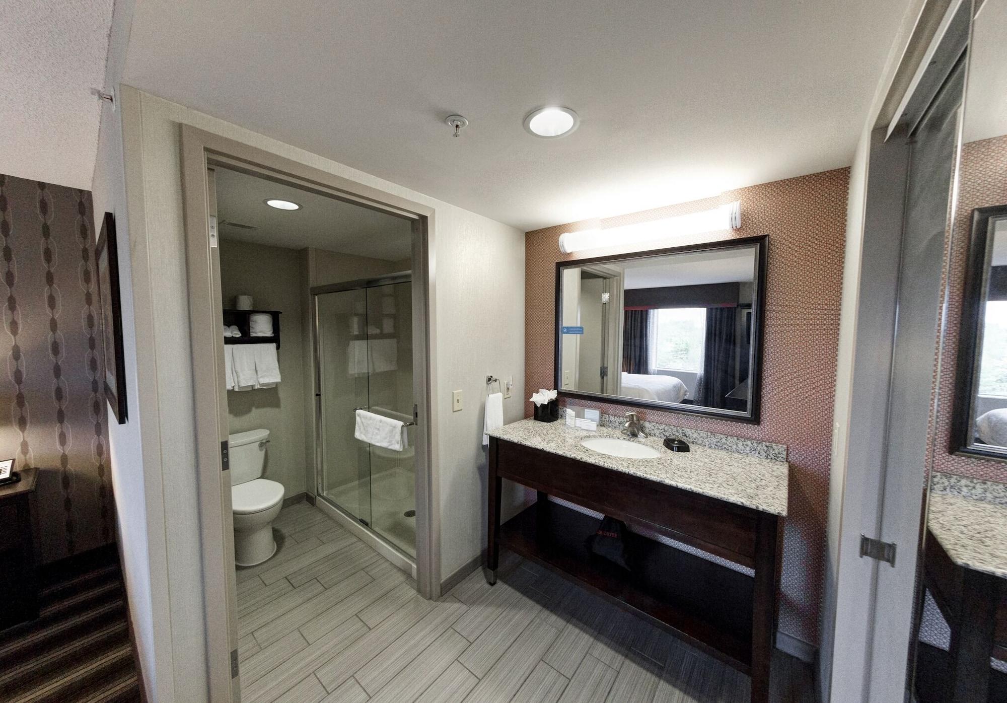 Hampton Inn Neptune Exterior photo