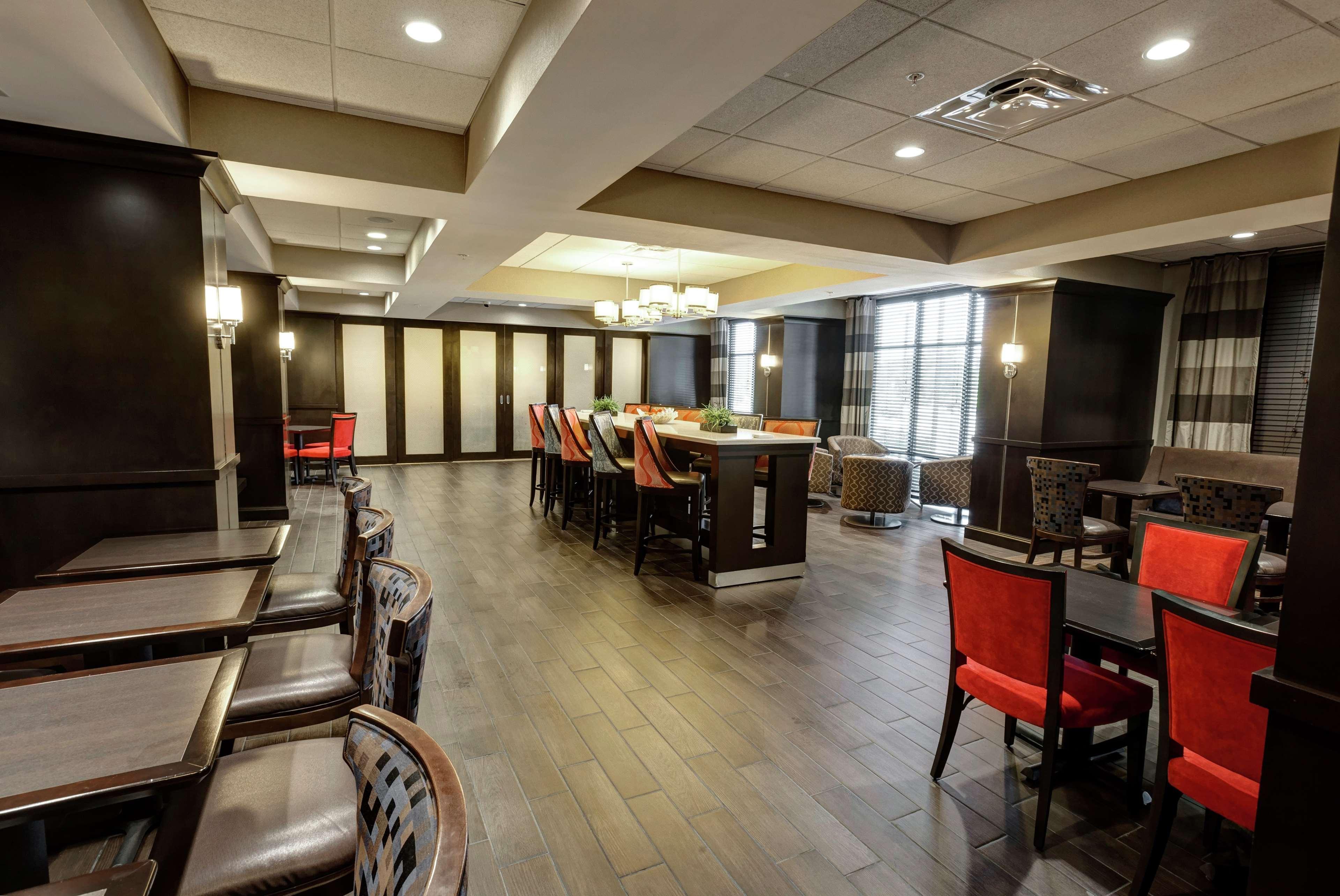 Hampton Inn Neptune Exterior photo