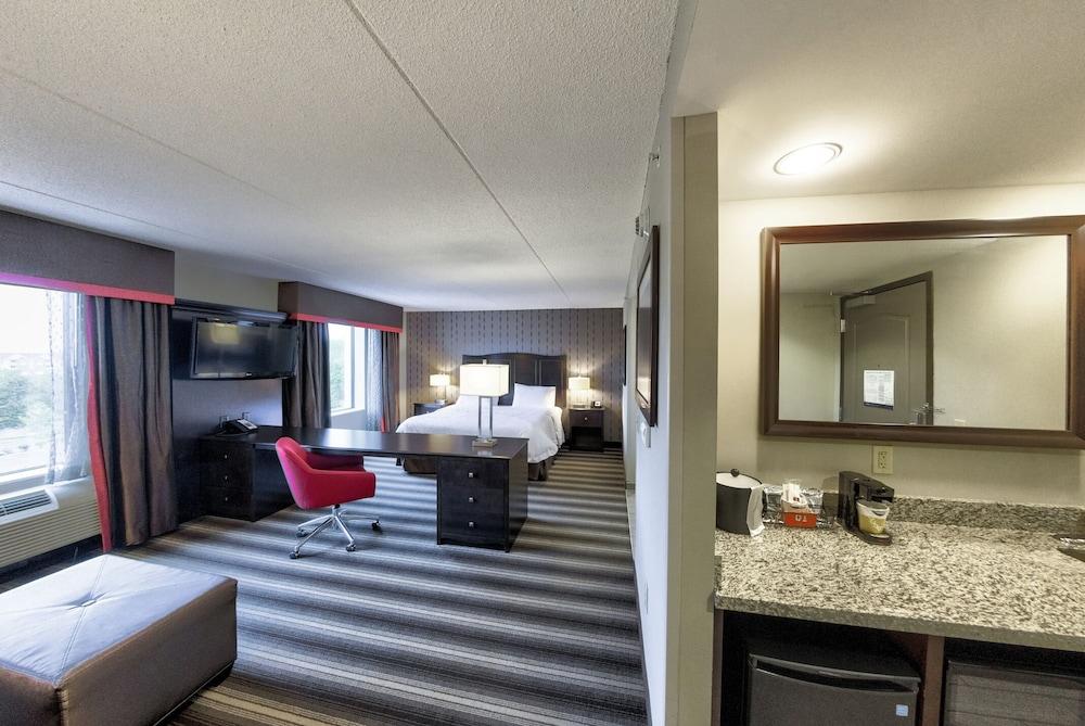 Hampton Inn Neptune Exterior photo