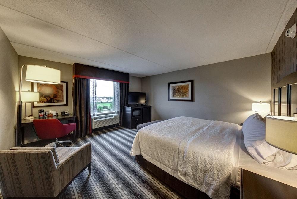 Hampton Inn Neptune Exterior photo