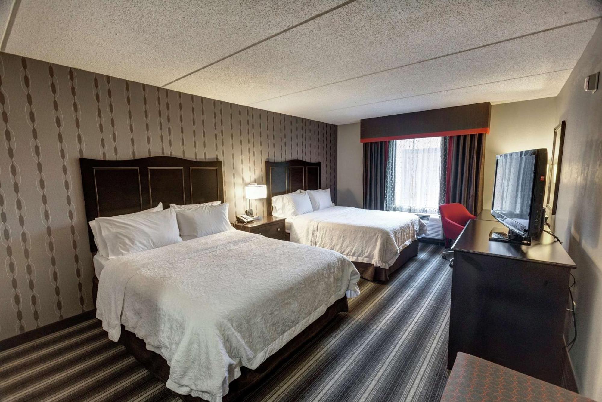 Hampton Inn Neptune Exterior photo
